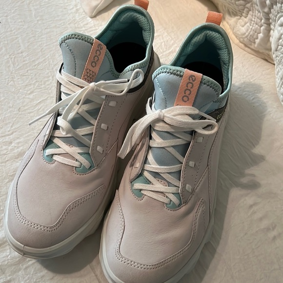 26. Ecco Fluid Form Tennis Shoes / Sneakers in Off White, Cyan, and Peach - Picture 1 of 12